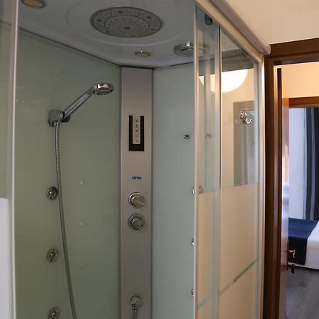 B&B Porto Vecchio Rooms - Stazione Centrale Τεργέστη Εξωτερικό φωτογραφία