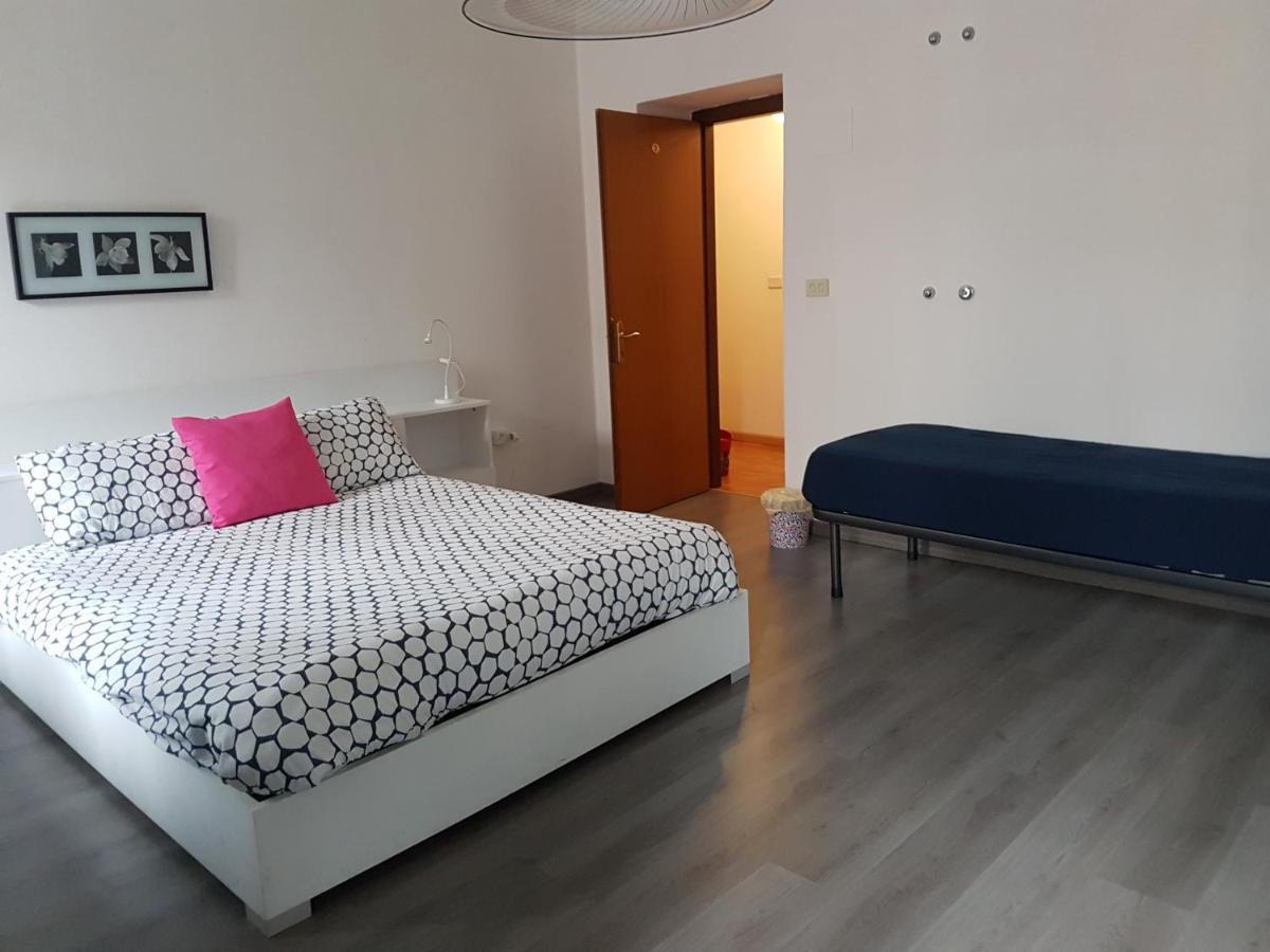 B&B Porto Vecchio Rooms - Stazione Centrale Τεργέστη Εξωτερικό φωτογραφία