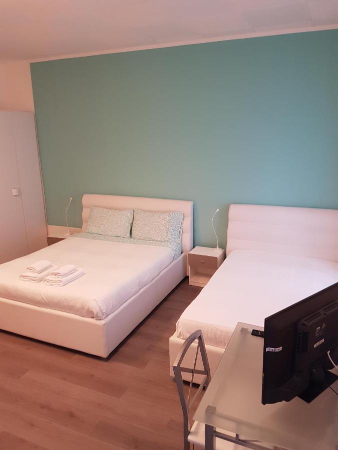 B&B Porto Vecchio Rooms - Stazione Centrale Τεργέστη Εξωτερικό φωτογραφία
