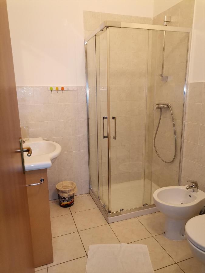 B&B Porto Vecchio Rooms - Stazione Centrale Τεργέστη Εξωτερικό φωτογραφία