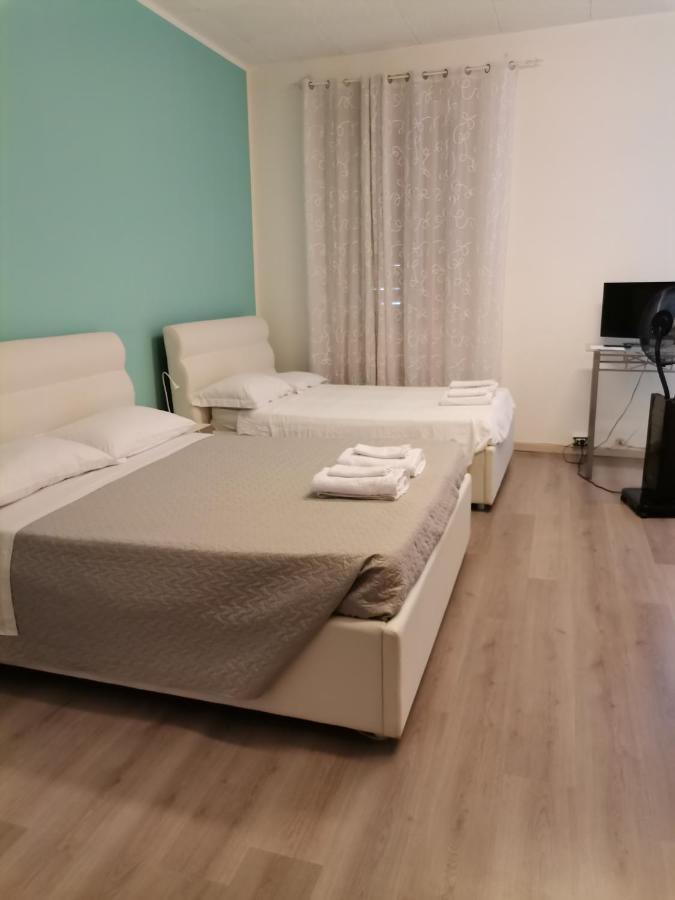 B&B Porto Vecchio Rooms - Stazione Centrale Τεργέστη Εξωτερικό φωτογραφία
