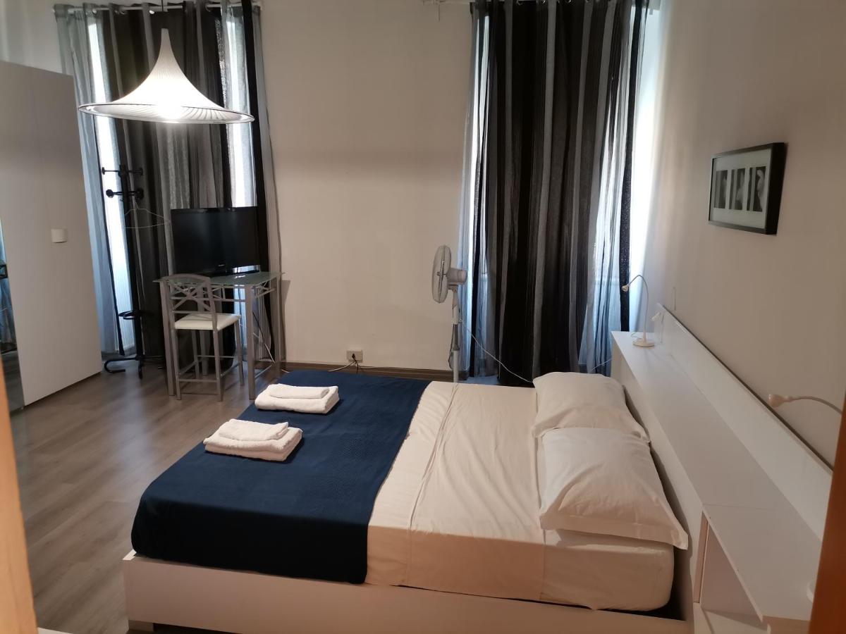 B&B Porto Vecchio Rooms - Stazione Centrale Τεργέστη Εξωτερικό φωτογραφία