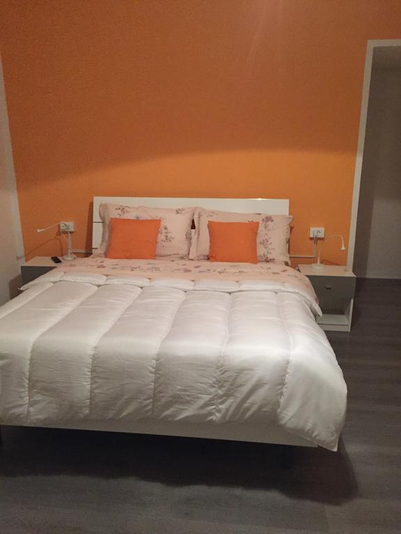 B&B Porto Vecchio Rooms - Stazione Centrale Τεργέστη Δωμάτιο φωτογραφία