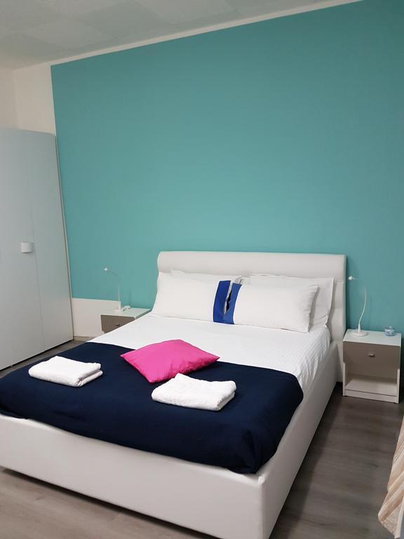 B&B Porto Vecchio Rooms - Stazione Centrale Τεργέστη Εξωτερικό φωτογραφία