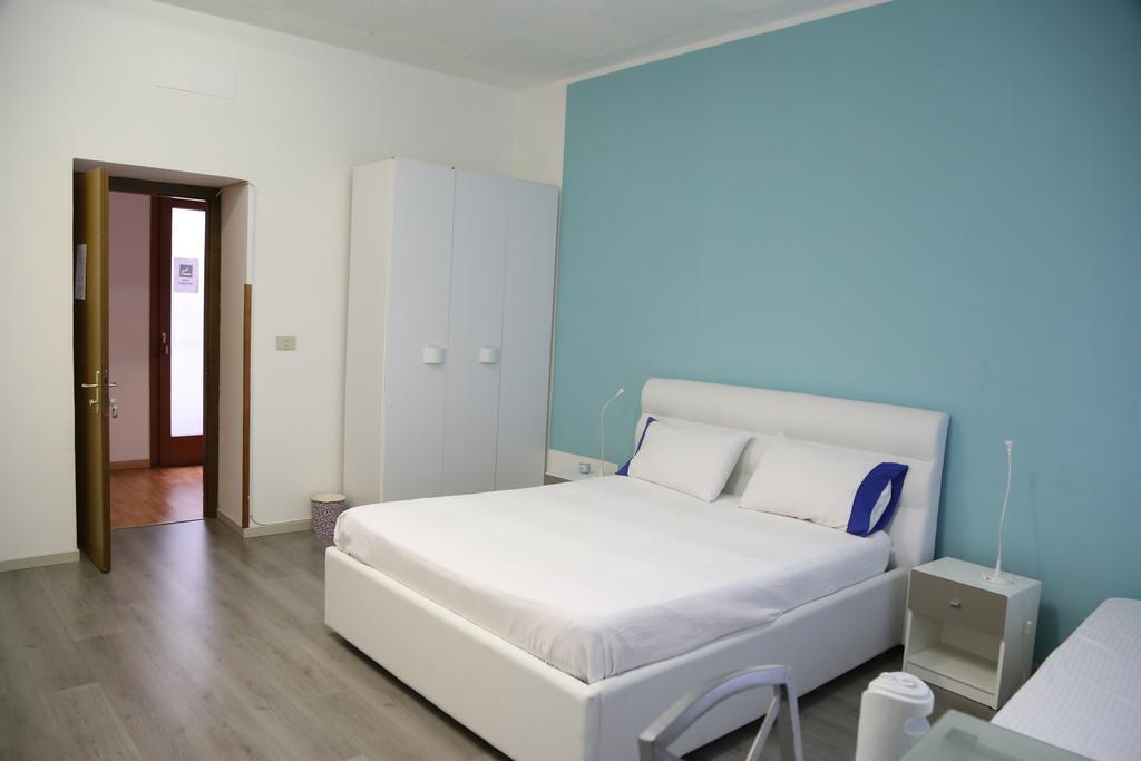 B&B Porto Vecchio Rooms - Stazione Centrale Τεργέστη Εξωτερικό φωτογραφία