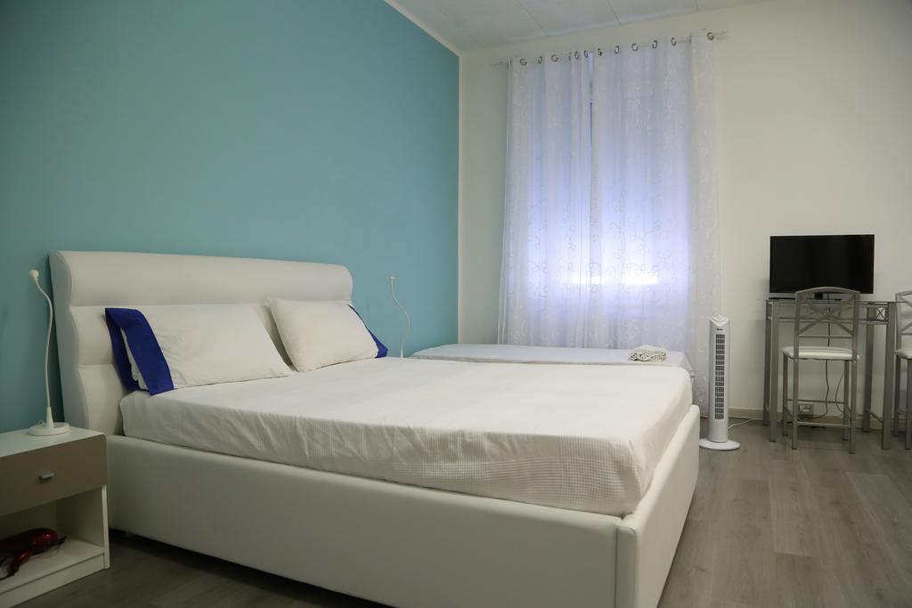 B&B Porto Vecchio Rooms - Stazione Centrale Τεργέστη Εξωτερικό φωτογραφία