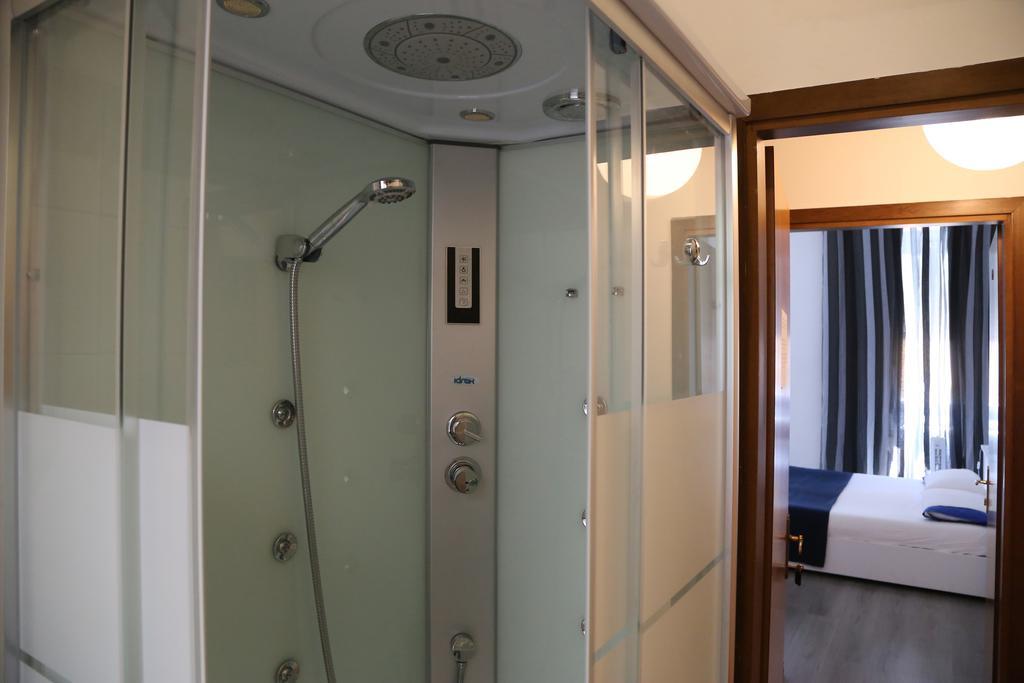 B&B Porto Vecchio Rooms - Stazione Centrale Τεργέστη Εξωτερικό φωτογραφία