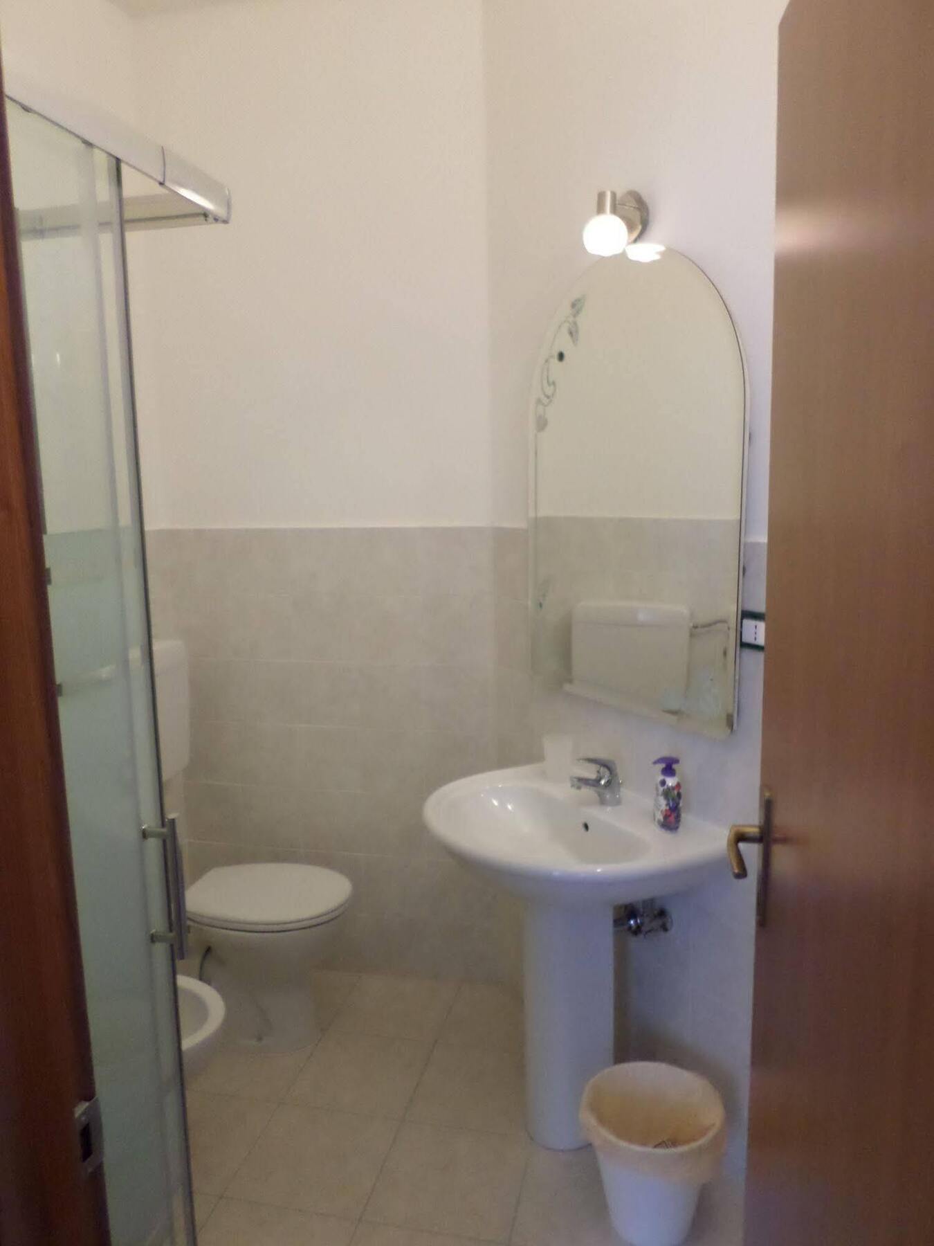 B&B Porto Vecchio Rooms - Stazione Centrale Τεργέστη Εξωτερικό φωτογραφία
